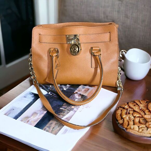 MICHAEL KORS LARGE SAFFIANO LEATHER HAMILTON TOTE/SATCHEL PEANUT - Picture 1 of 7